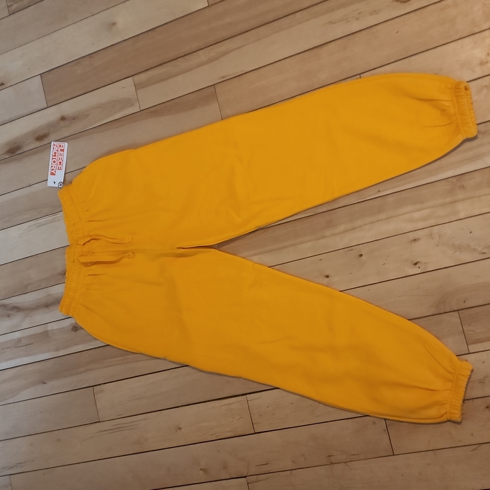 Men's small sweat pants